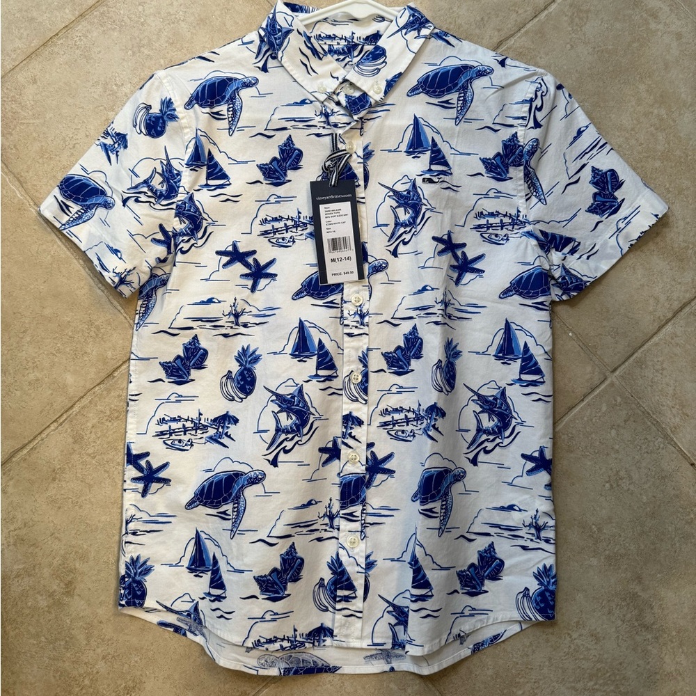 Boys Vineyard Vines short sleeve shirt